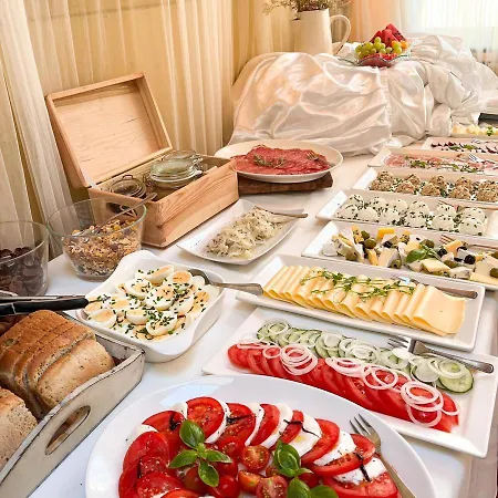 Palac Bazantarnia Hotel
