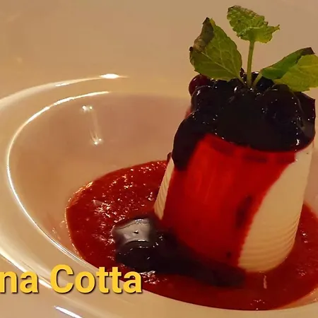 Palac Bazantarnia מלון *