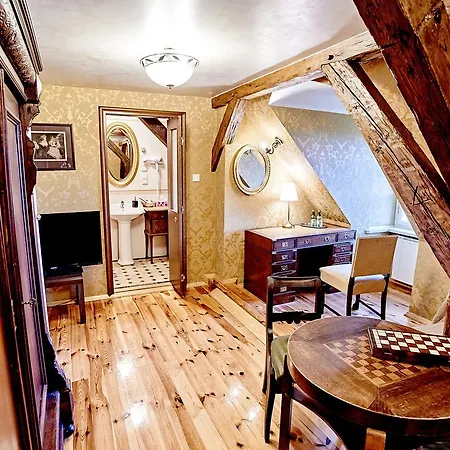 فندق Palac Bazantarnia بيشتنا