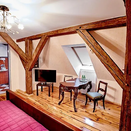 Palac Bazantarnia Hotel