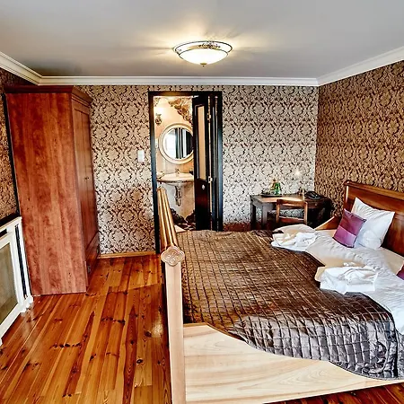 מלון Palac Bazantarnia פז'יז'ינה