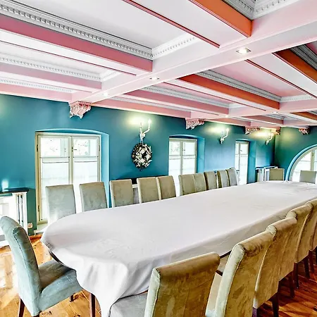 מלון Palac Bazantarnia פז'יז'ינה