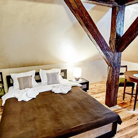 Palac Bazantarnia מלון פז'יז'ינה