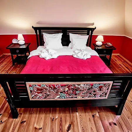 Palac Bazantarnia Hotel Pless