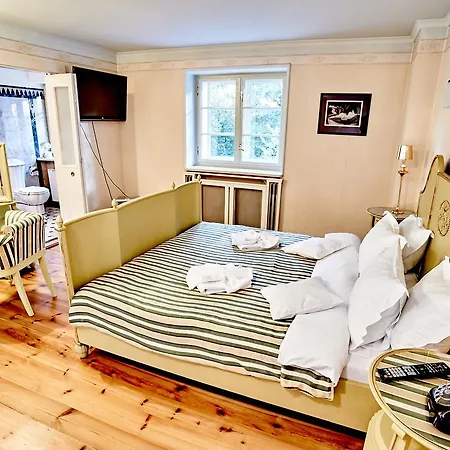 Palac Bazantarnia بيشتنا