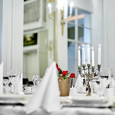 Hotel Palac Bazantarnia Pless