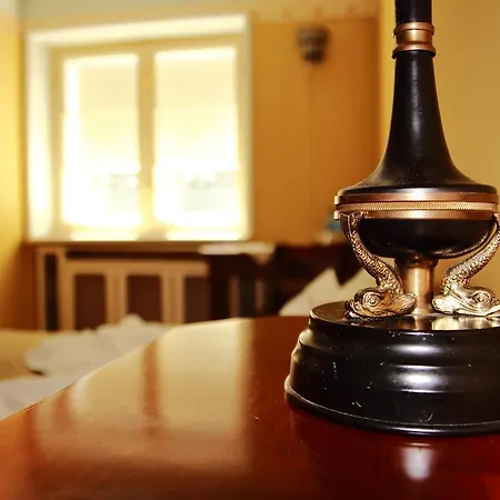 Palac Bazantarnia Hotel
