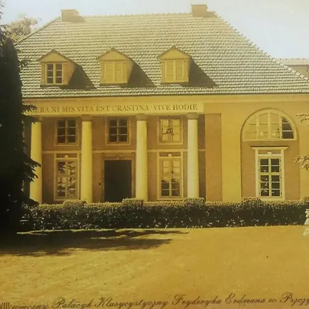 Palac Bazantarnia * Pless