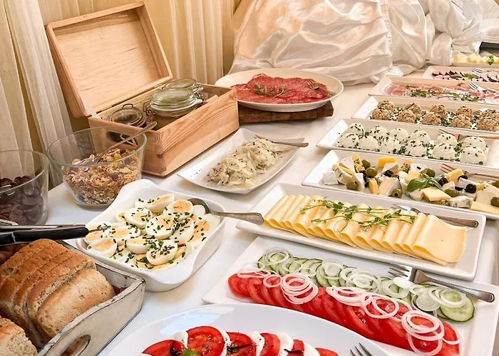 Palac Bazantarnia Hotel