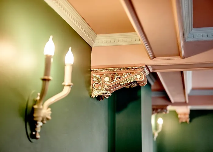 Palac Bazantarnia Hotel *